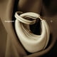 thumbnail image 4 of Bolso de diseño Songmont de la serie Moon, mediano, para uso diario, con un solo hombro, para uso debajo del brazo, para vehículos todo terreno y UTV, para almacenamiento, 4 of 5