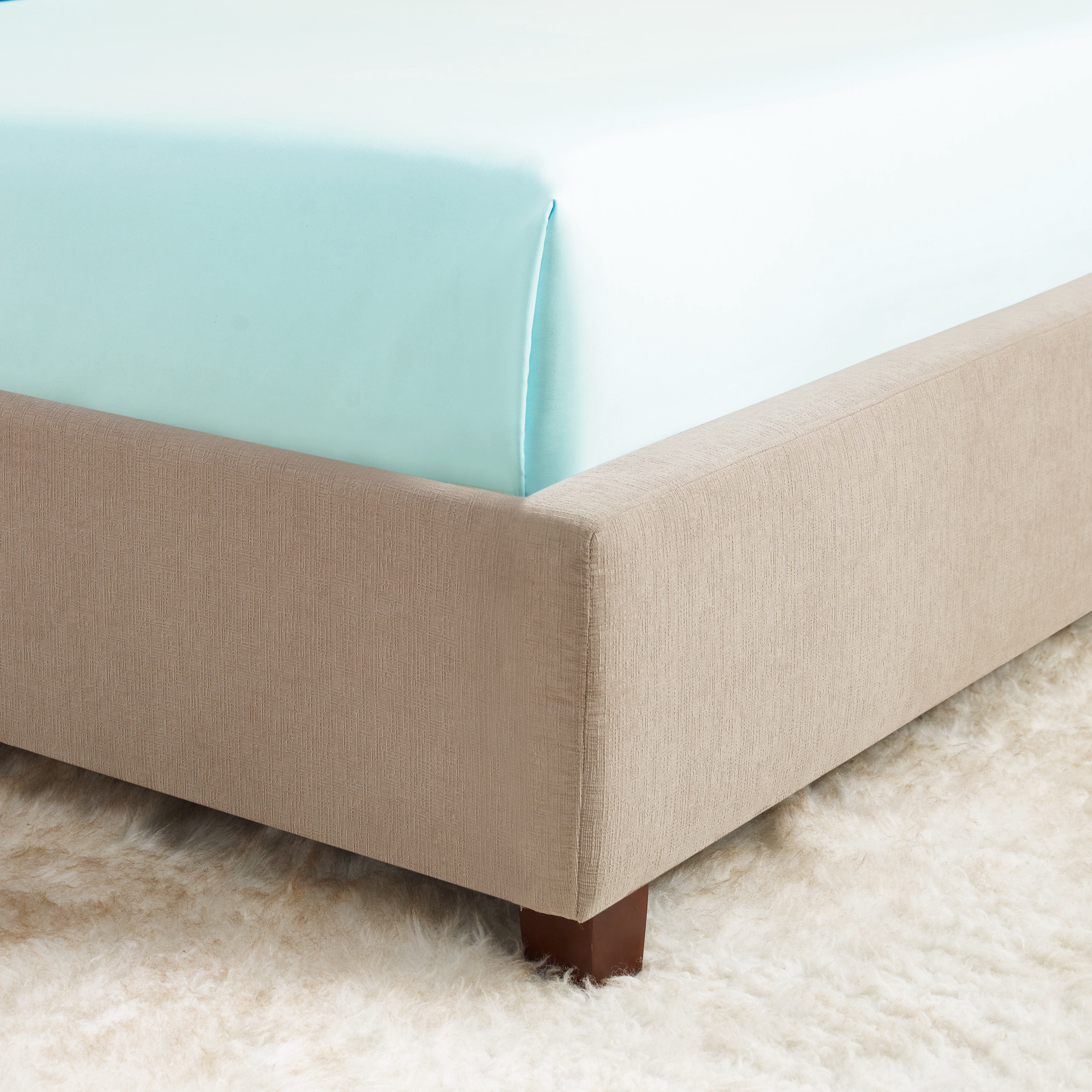 Hearth & Harbor Deep Pocket 4 Piece Solid Bed Sheet Set, 1800 Thread Count Microfiber Sheets, Full, Light Baby Blue