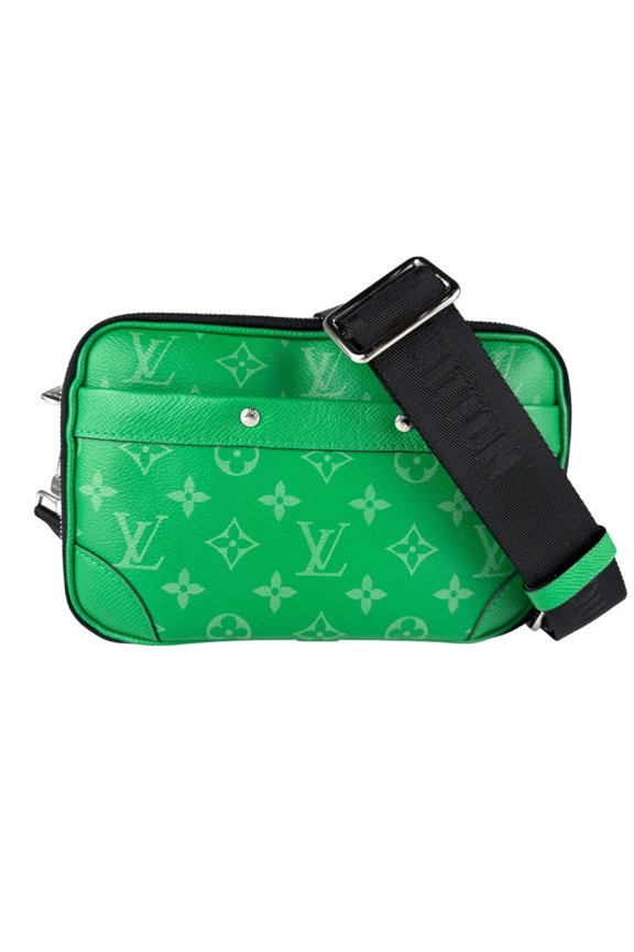 Pre-Owned Louis Vuitton Taigarama Alpha Messenger Shoulder Bag in Vert, Men's, M31014, Free...
