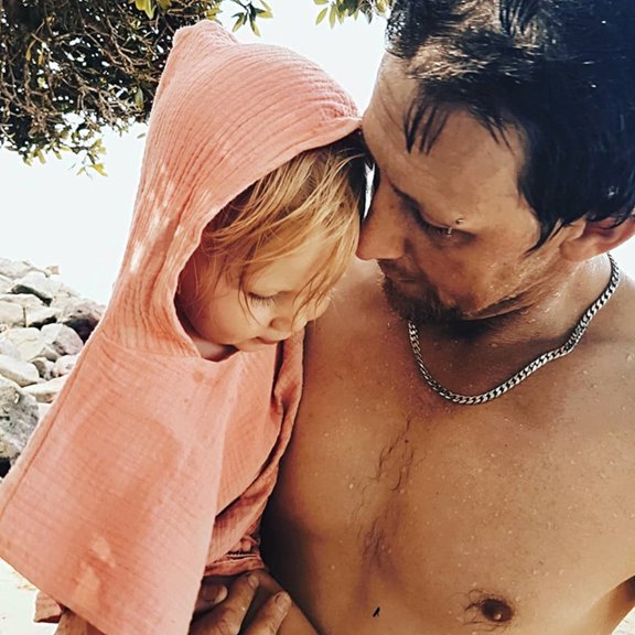 ADDHAT Toddler Girls 1-Pack Pink Cotton Hooded Swimsuit Bodysuit Cover for Water Activities