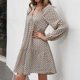 thumbnail image 4 of Vestido largo estampado de manga larga con cuello en V informal para mujer sexy a la moda Fridja NMB1709, 4 of 6