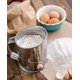 thumbnail image 2 of Bellemain Botao - Tamiz de harina de acero inoxidable (3 tazas), 2 of 5