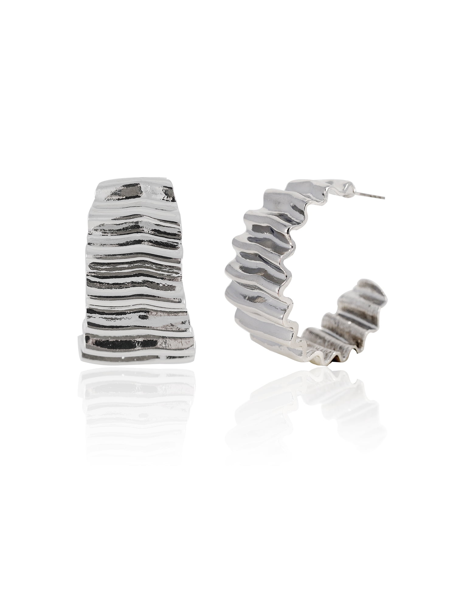Time and Tru Women's C-Hoop Metal In Silver Plated Color