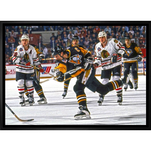 Mario Lemieux Pittsburgh Penguins Framed 20x29 Shooting Canvas