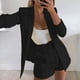 thumbnail image 2 of Conjunto de tres piezas con cinturón y pantalones cortos informales con cuello vuelto y manga larga de Color liso a la moda para mujer Wmkox8yi  bvn4068, 2 of 7
