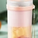 thumbnail image 5 of Licuadora portátil, taza de jugo, Mini taza de jugo USB, licuadora eléctrica para el hogar, taza exprimidora rosa, 5 of 5