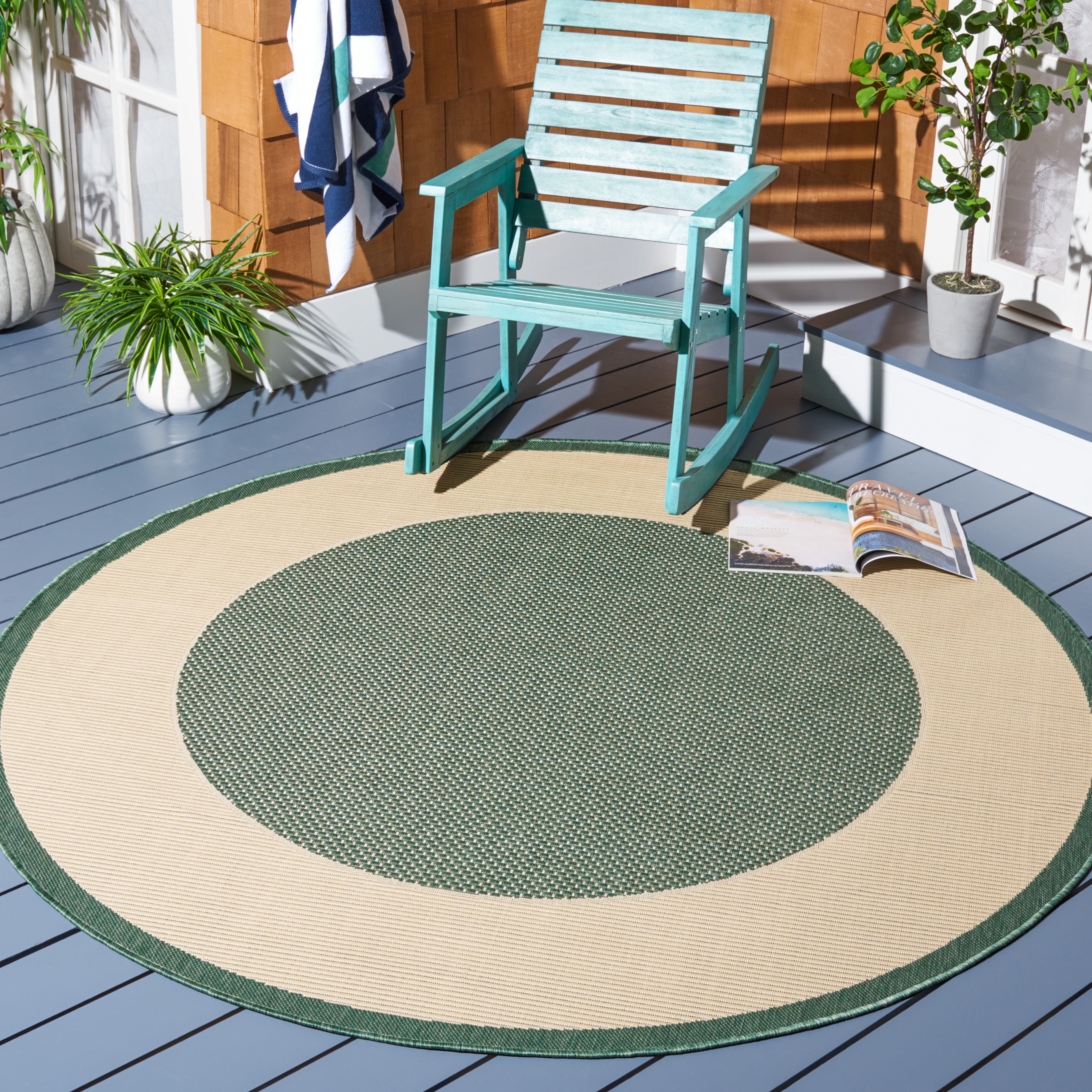 Safavieh Courtyard Justine Bordered Indoor/Outdoor Area Rug, Dark Green/Beige, 4' x 4' Round