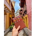 thumbnail image 4 of Portapasaporte Macassar Color Café con Kit de 193 Pines de Banderas, 4 of 7
