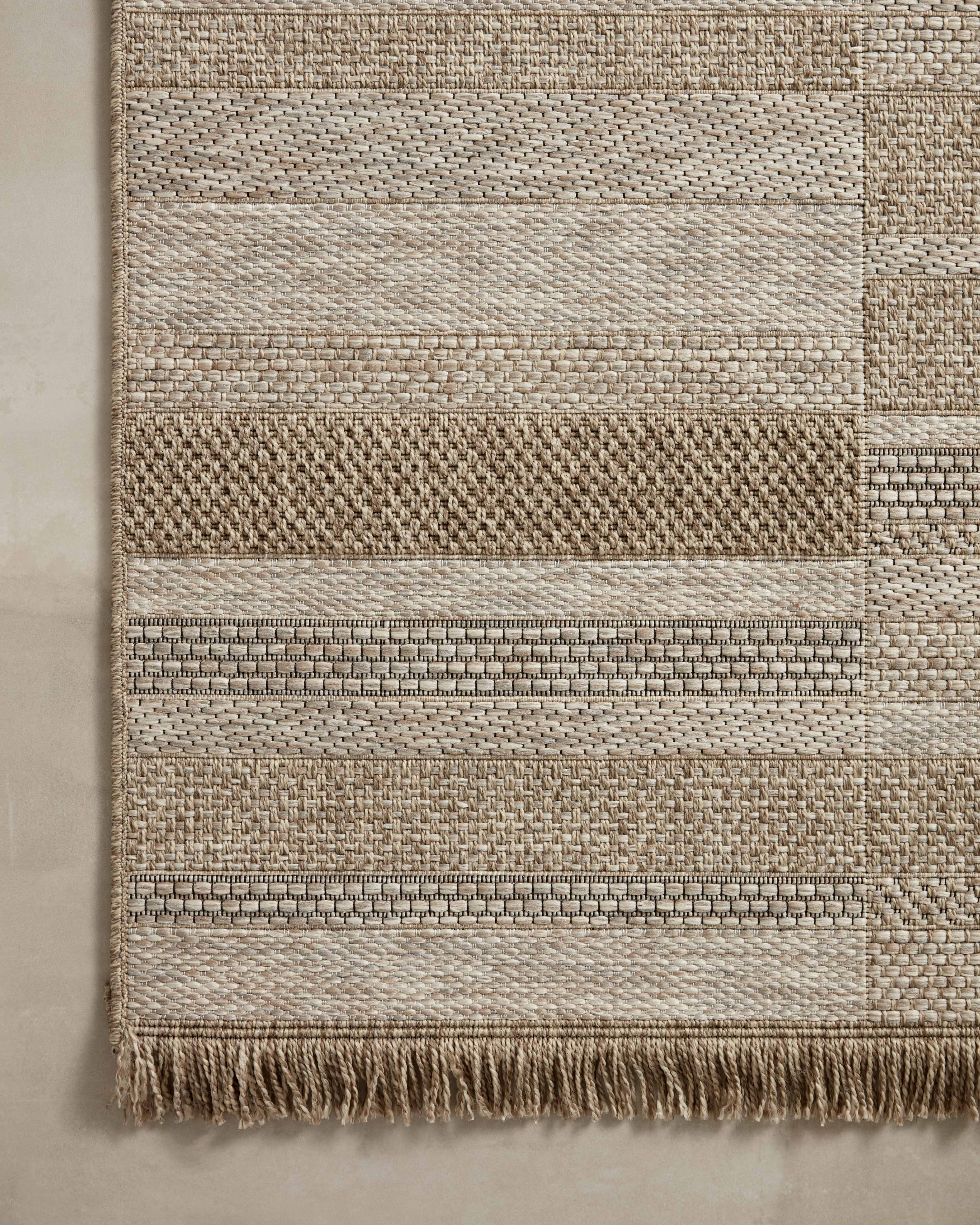 Loloi Dawn Indoor/Outdoor Water-Resistant Patio 2'-3" x 7'-7" Runner Rug