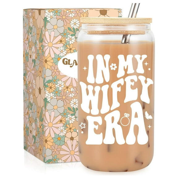 MUNDIDO Wifey Era Cup, Wedding, Bride Gifts for Her, Bridal Shower, Engagement Gifts for Women, Couples, 16 oz Coffee Glass Cups w/Lids Straws, Bachelorette Presents for Bride to be, Future Mrs