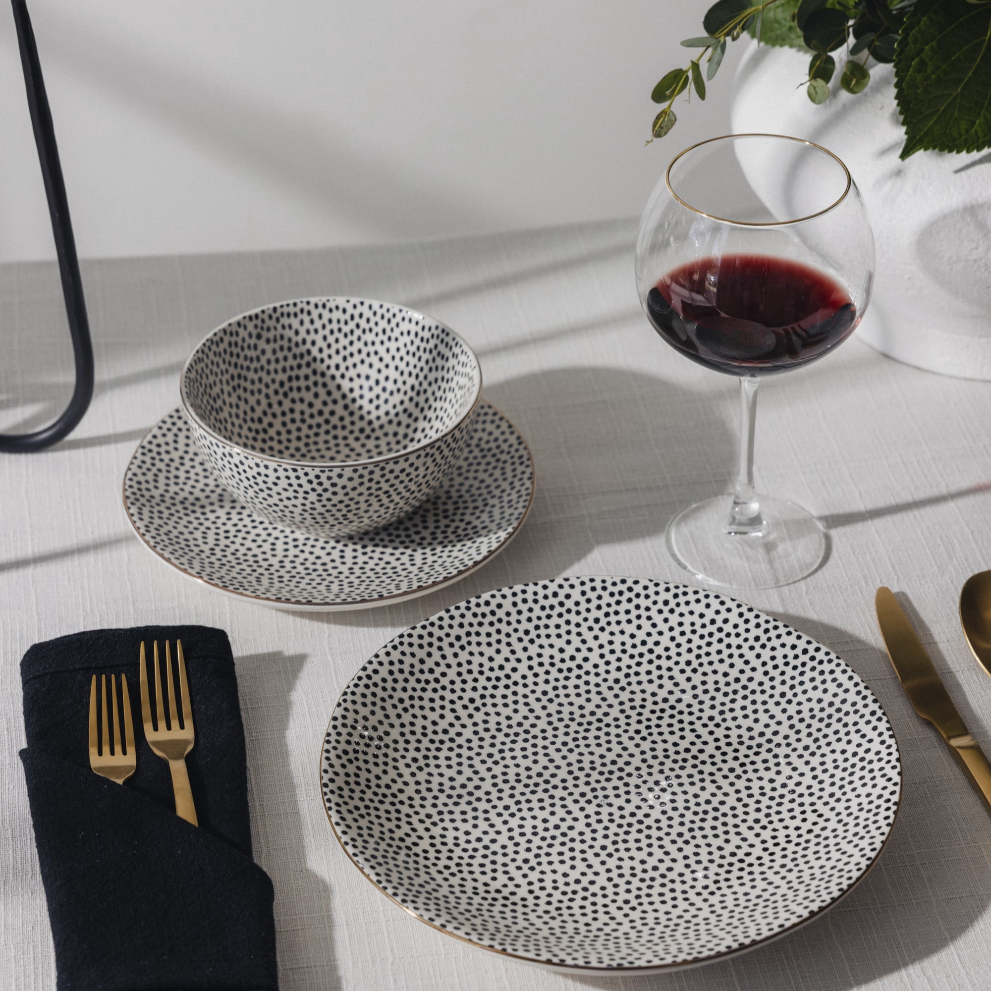 Thyme & Table Dot Ceramic Dinner Plate Black and White