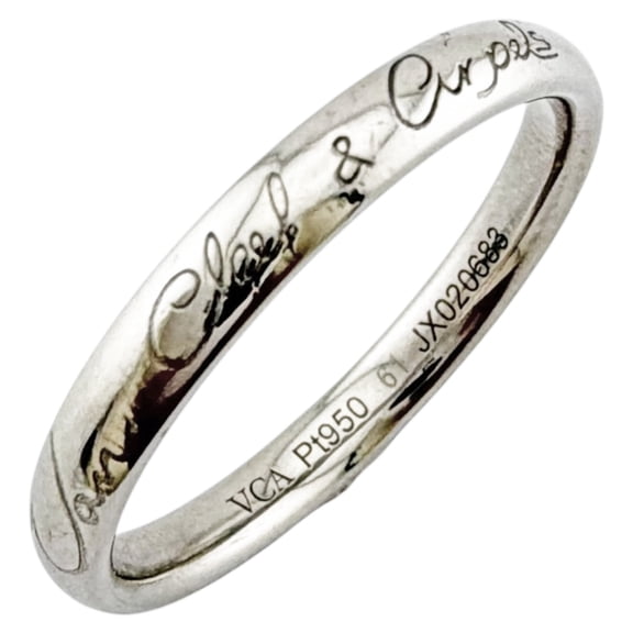 Pre-Owned Van Cleef & Arpels Tendrement Ring, Platinum 950, Men's and Women's Ring.