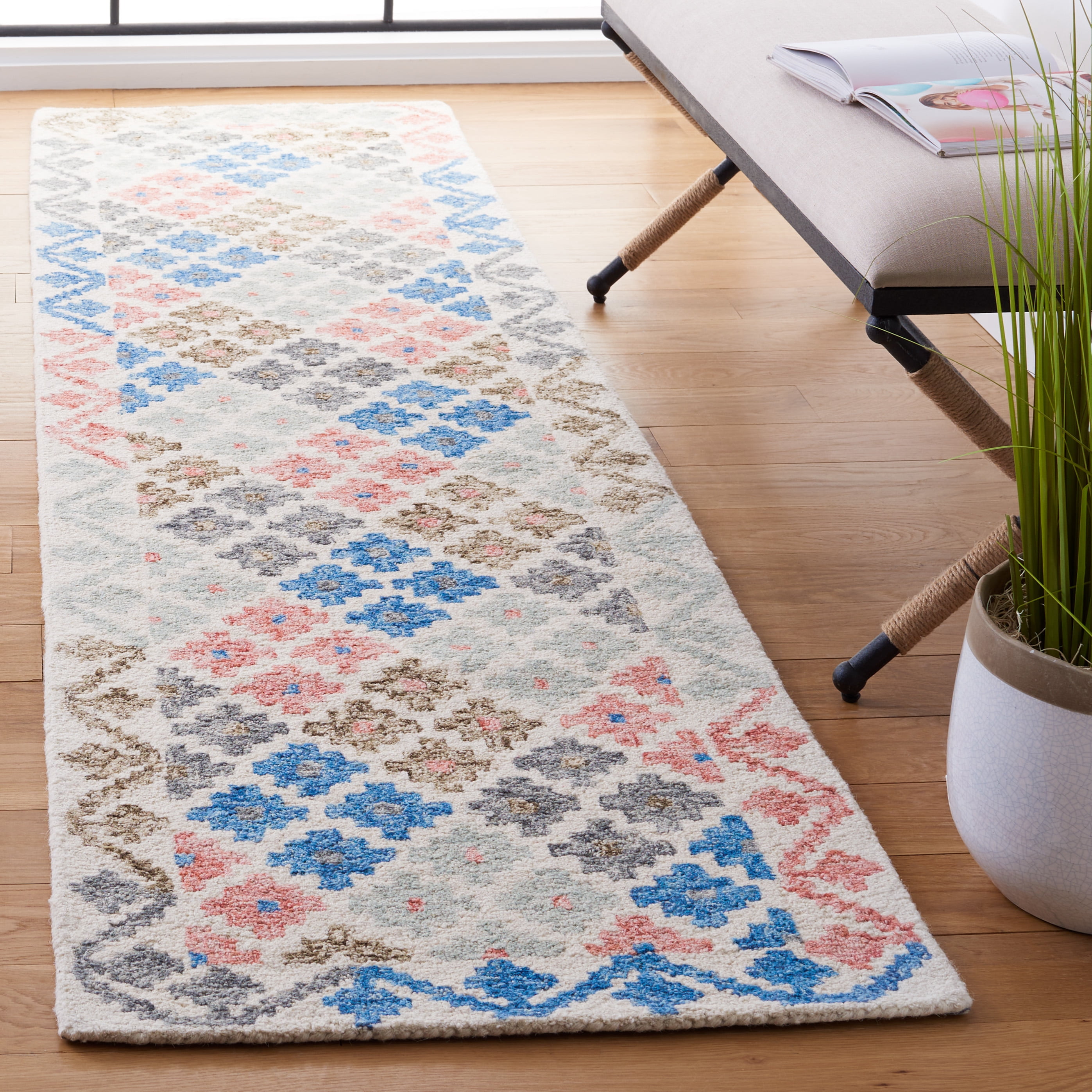 SAFAVIEH Metro Denica Floral Runner Rug, Ivory/Blue, 2'3" x 9'