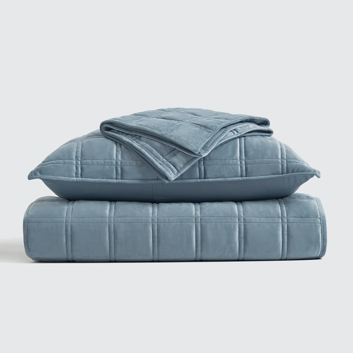 EVERGRACE 3 Pieces Luxurious Velvet Quilt King Size, Ultra Soft Bedspread Coverlet Set, Double Box Stitch Lightweight Velvet Comforter for All Season with 2 Shams, Blue Linen, 108''x96''
