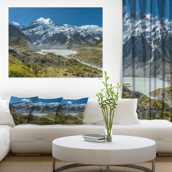 Green and White Mountains New Zealand - Landscape Canvas Art Print