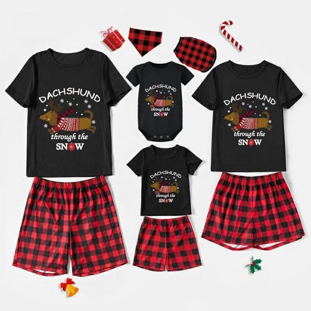 Pijamas familiares a juego de Navidad, conjunto de Pijamas cortos negros de Dachshund a través de la nieve