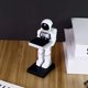 thumbnail image 3 of Soporte de exhibición de relojes, modelo de figura de resina de astronauta creativo, soporte para reloj, estante de almacenamiento de decoración, bandeja para sujetar joyas para la decoració, 3 of 4