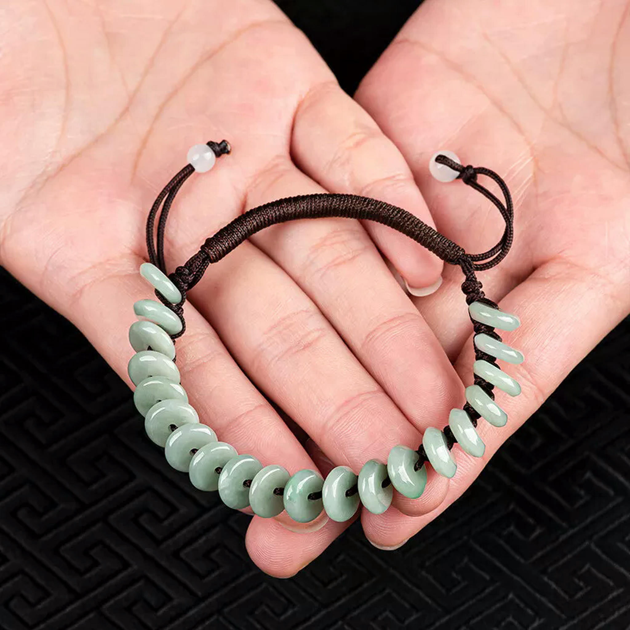 HOOUN A-Grade Jade Safety Buckle Handwoven Bracelet for Men and Women's Safe Gift