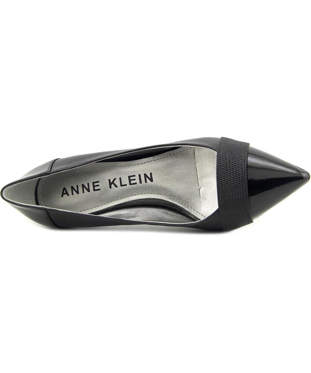 anne klein finn pump