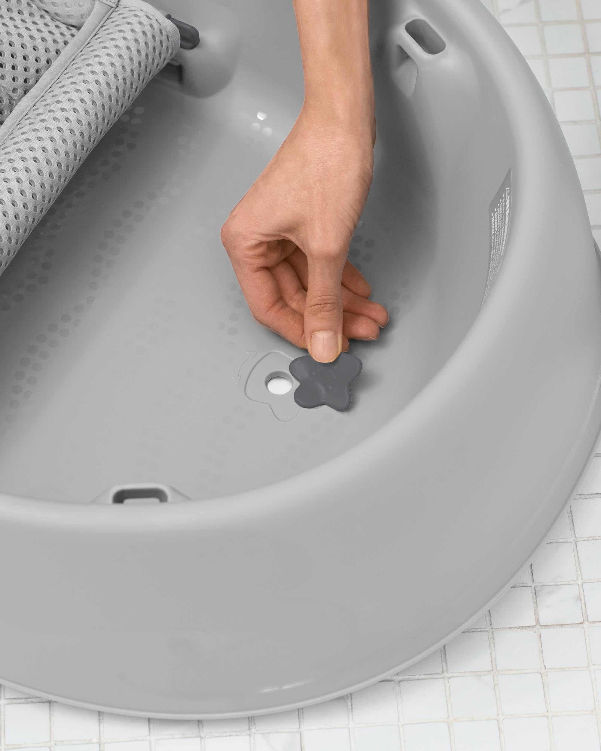 Skip Hop Moby Smart Sling 3-Stage Whale Bathtub, Gray