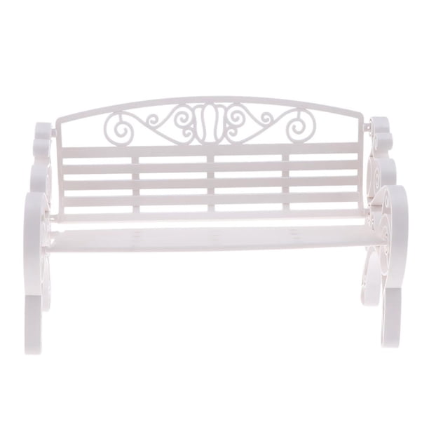 Muebles en miniatura para casa de muñecas a escala 1:6, banco de plástico para jardín, patio y parque. Blanco
