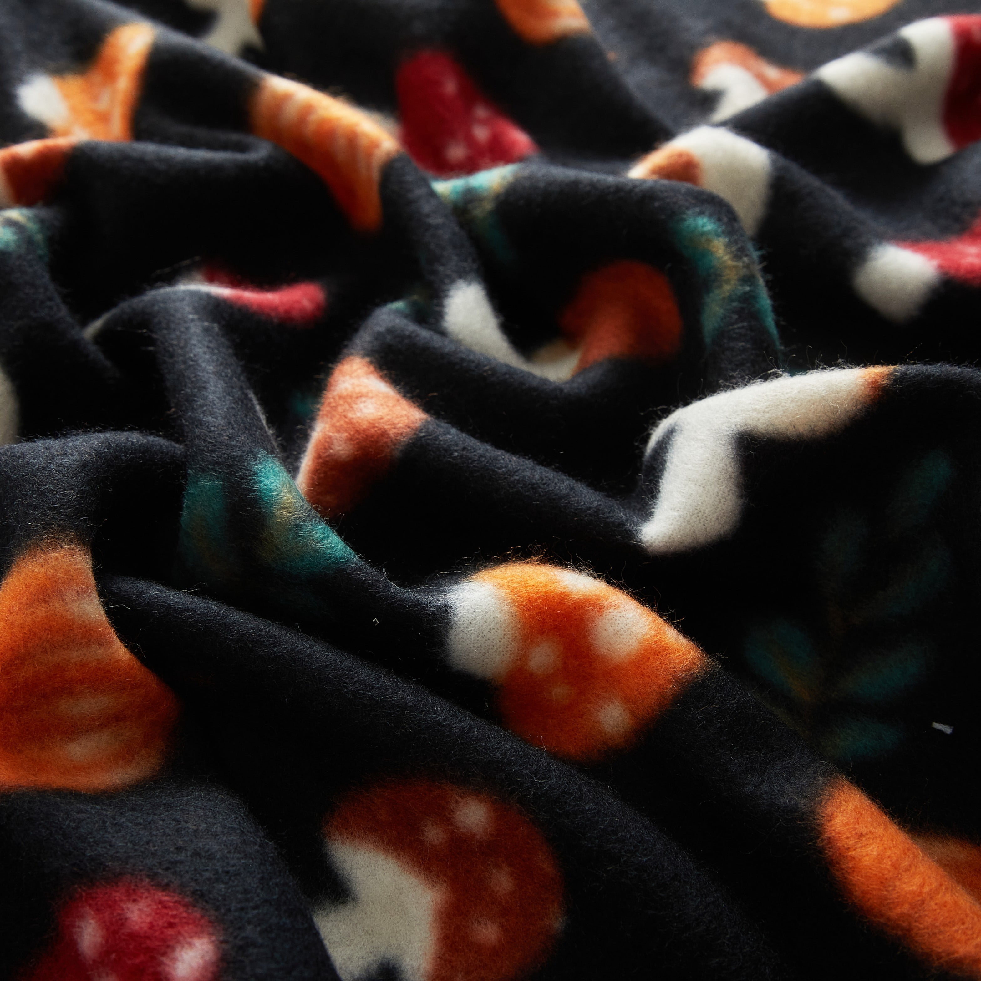 Mainstays Mushroom Fleece Throw