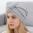 thumbnail image 4 of Turbante con diseño elástico anudado, tejido grueso con textura de gofre, estilo étnico indio., 4 of 8