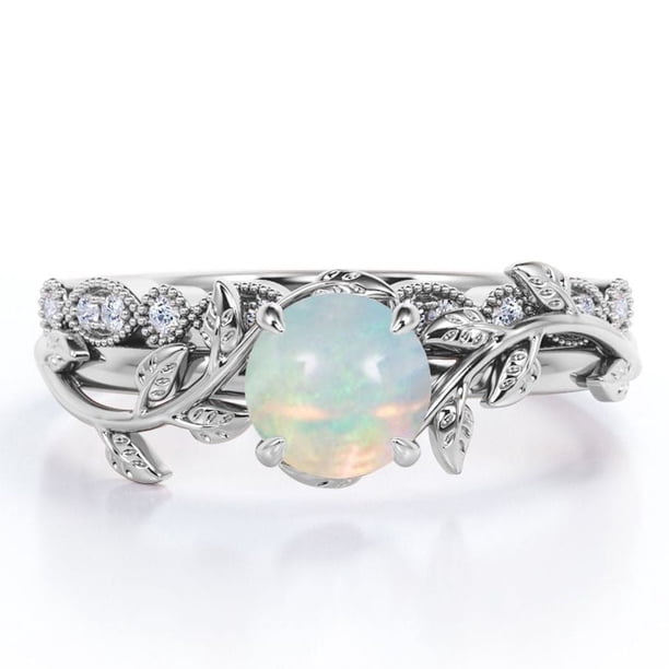 JeenMata Anillo Nupcial con Diseño de Hoja de Rama de Moissanita y Ópalo de Fuego Redondo de 0,65 Quilates Engastado en Garras con Solitario en Baño de Oro Blanco de 18 K sobre Plata