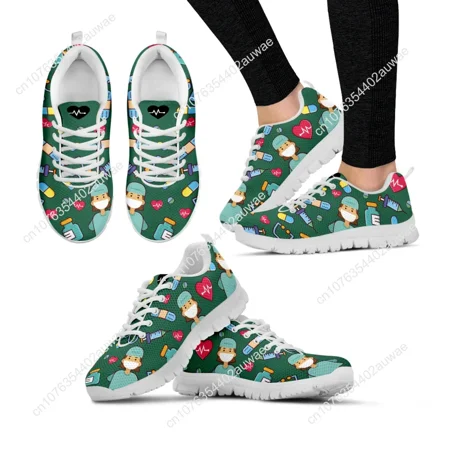 

Scarpe da ginnastica per infermiere medico da donna stampa ospedaliera medica appartamenti in rete leggera da donna Casual prima