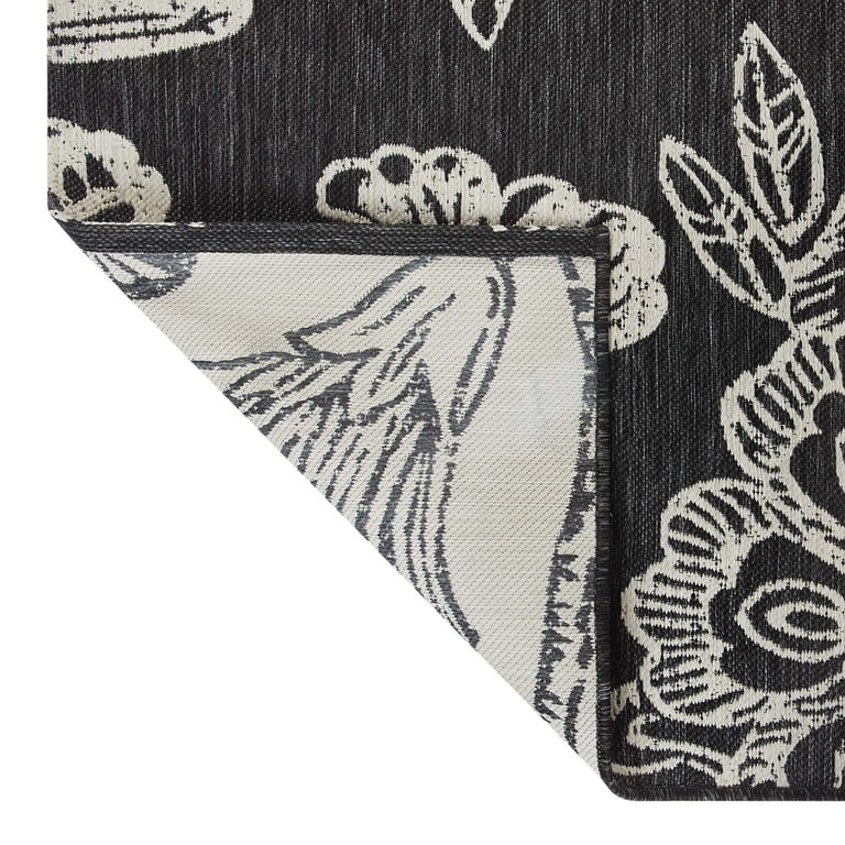 Free Shipping! Mainstays 7' x 10' Black White Floral Outdoor Rug
