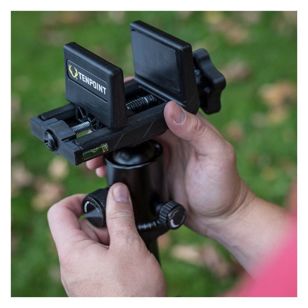 TenPoint Axis Tripod with Extendable Lightweight Body and Built-In Compass (Black)