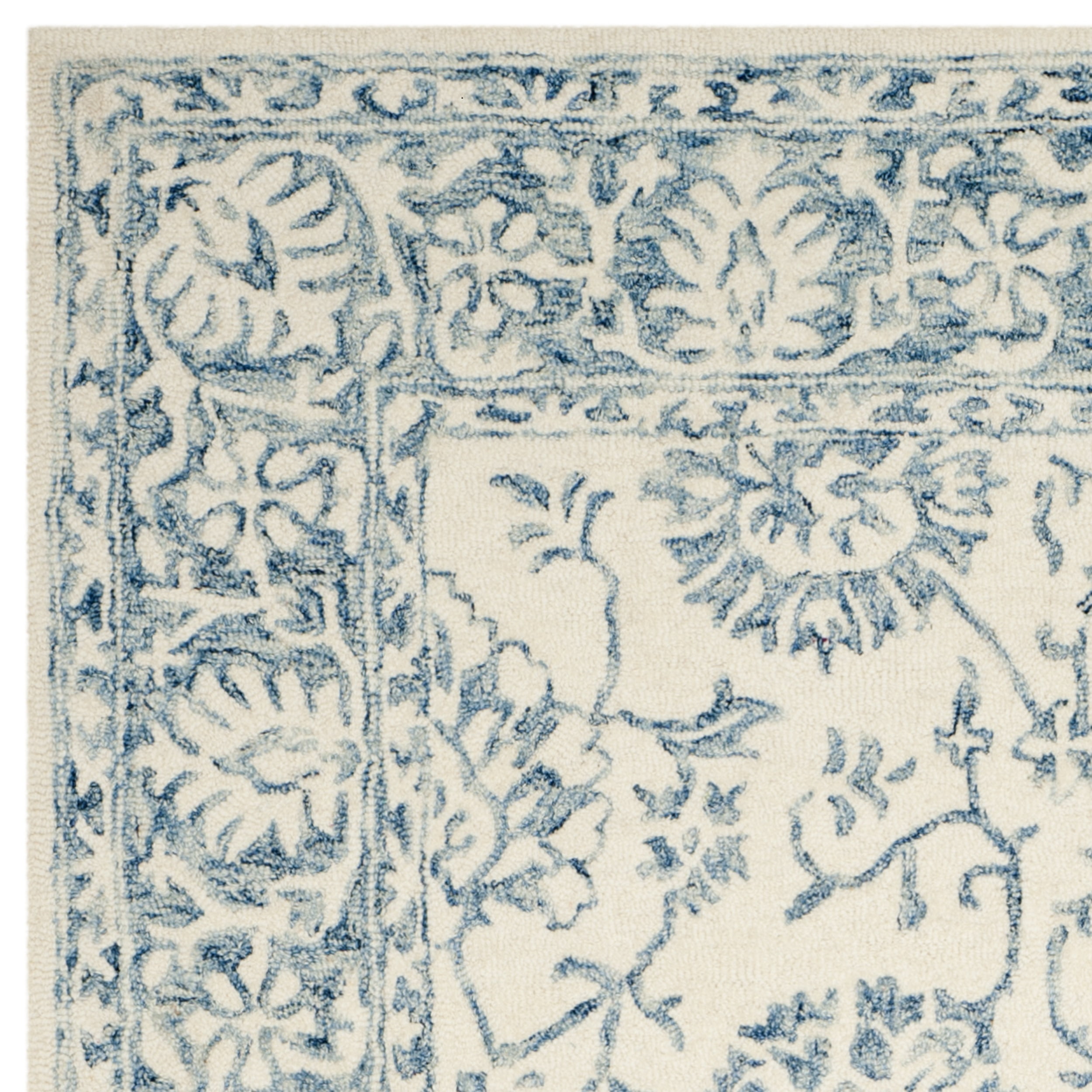 SAFAVIEH Blossom Munya Traditional Wool Runner Rug, Ivory/Blue, 2'3" x 8'