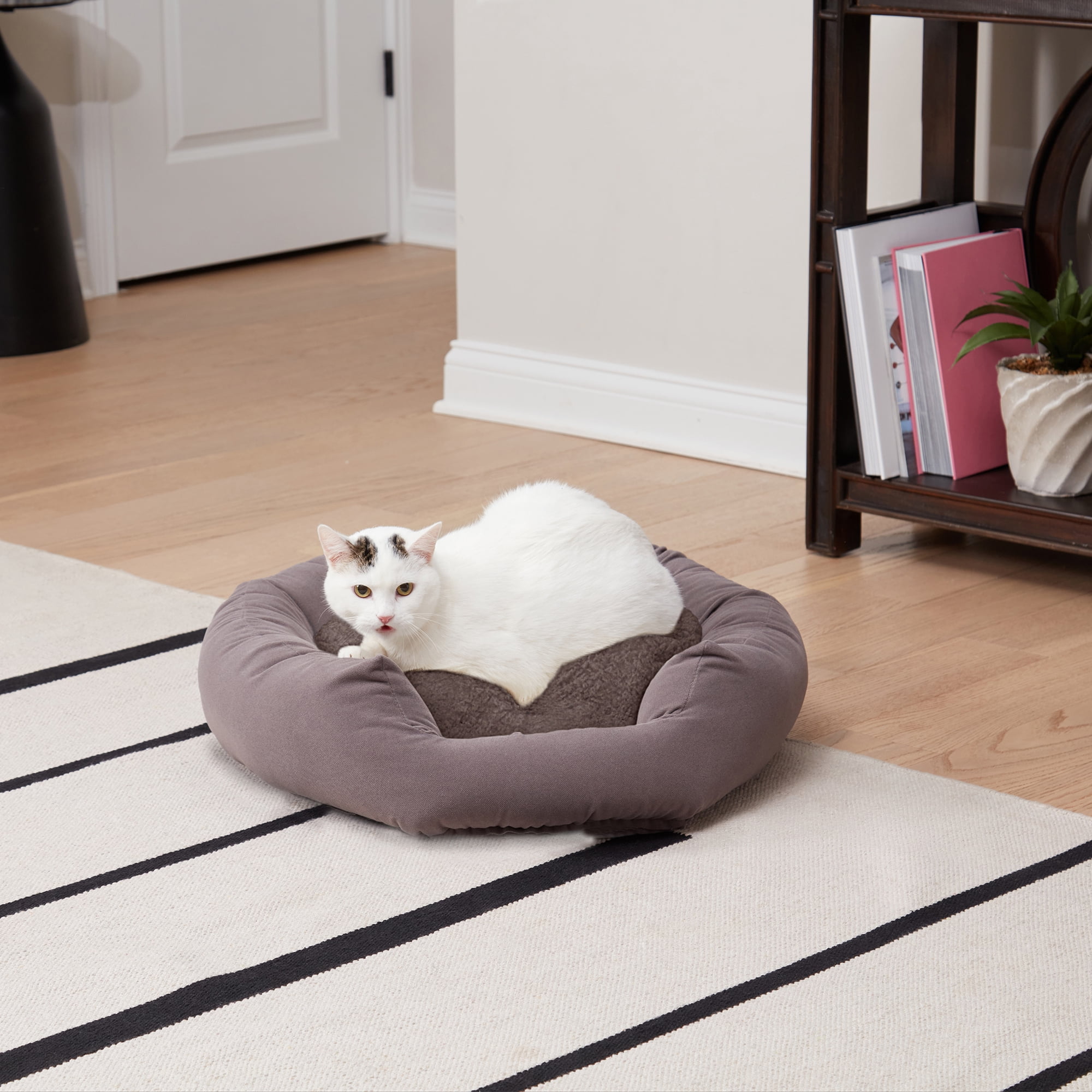 Happy Hounds Chloe Gray Sherpa Cuddler Donut Cat Bed