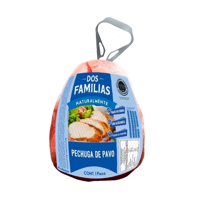 Pechuga de pavo Dos Familias Día a día natural en malla por kg peso aprox 850 g, pieza fresca de pechuga de pavo marinada en malla con etiqueta azul que indica bajo en sodio, sin azúcares y fuente de proteína, ideal para preparar recetas nutritivas y saludables para la familia.