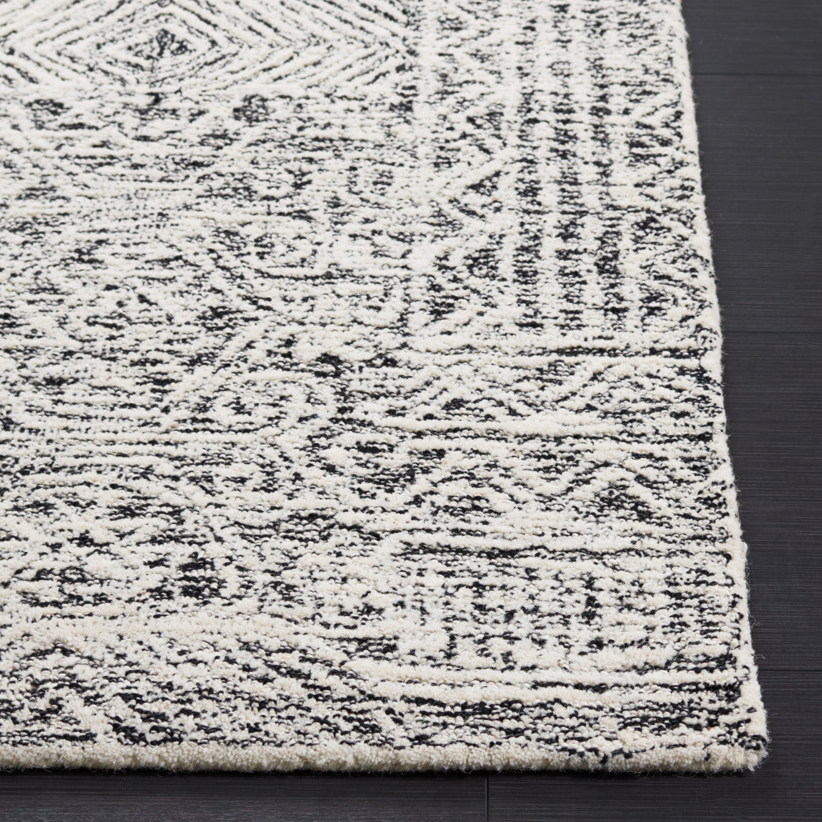SAFAVIEH Abstract Cainneach Striped Wool Area Rug, Black/Ivory, 5' x 8'