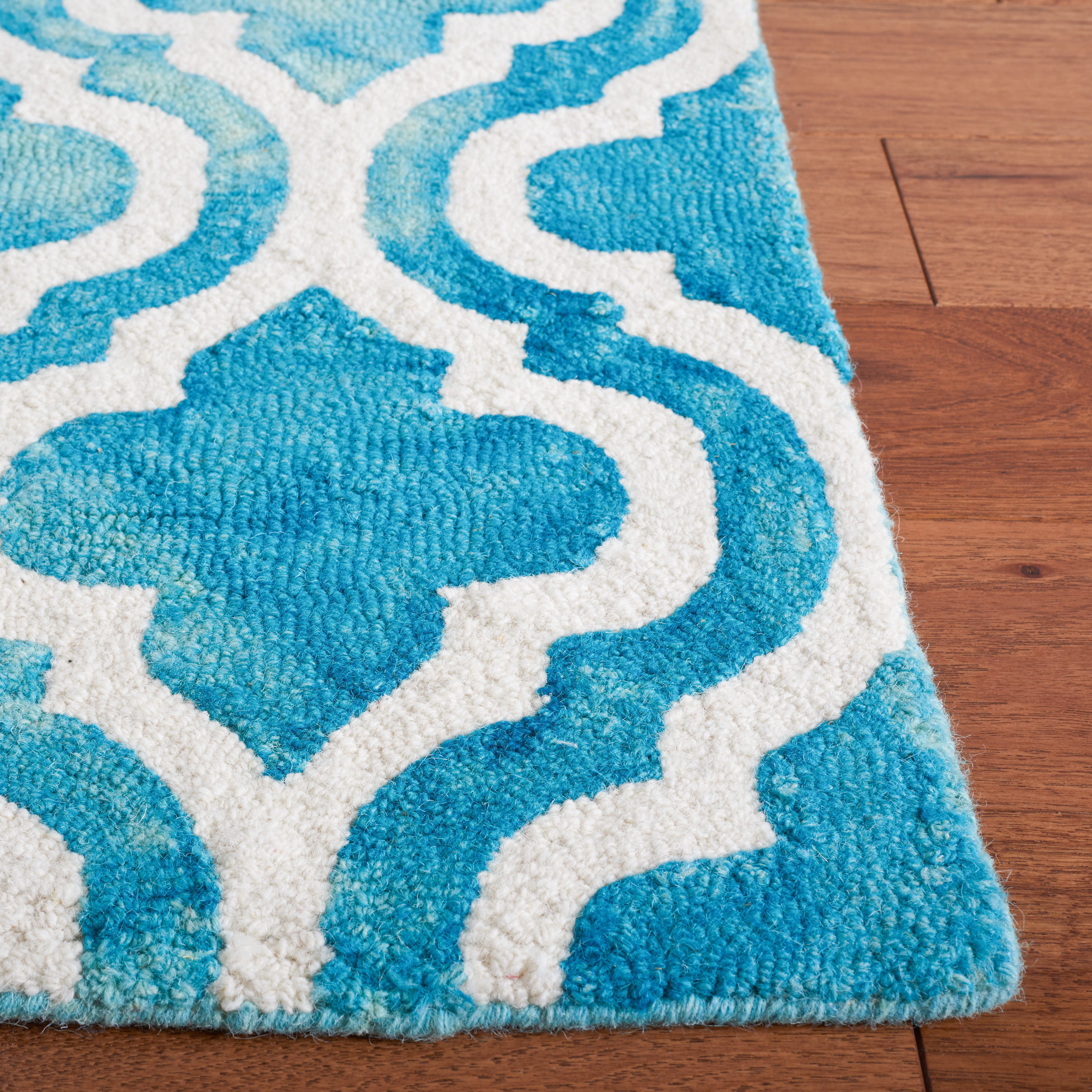 Safavieh Dip Dye Jolyon Geometric Wool Area Rug, Turquoise/Ivory, 6' x 9'