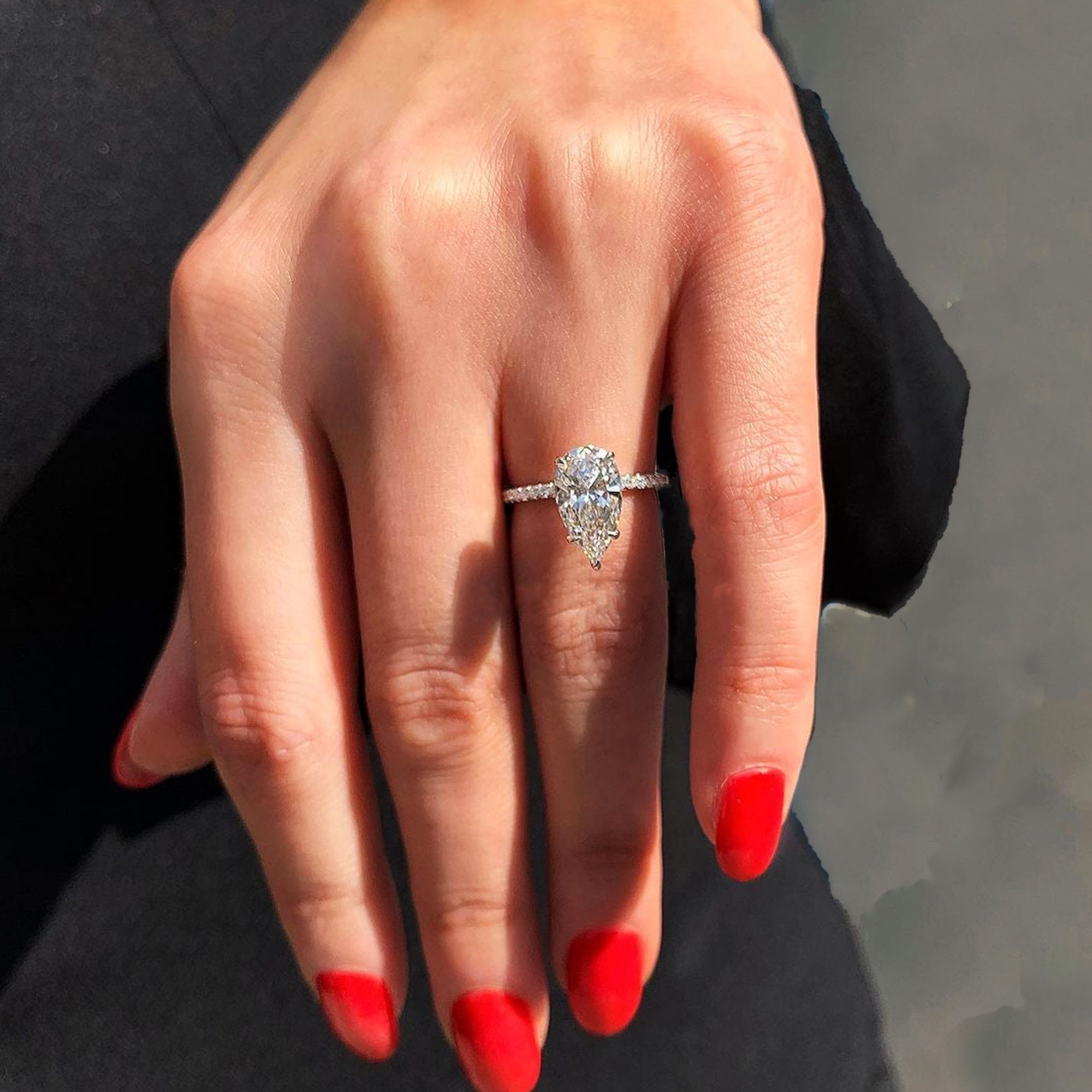 SOLITAIRE JEWELS 10x7MM Pear Cut Moissanite Engagement Ring 14K Solid Gold Pear Solitaire Ring Promise Proposal Anniversary Ring for Her