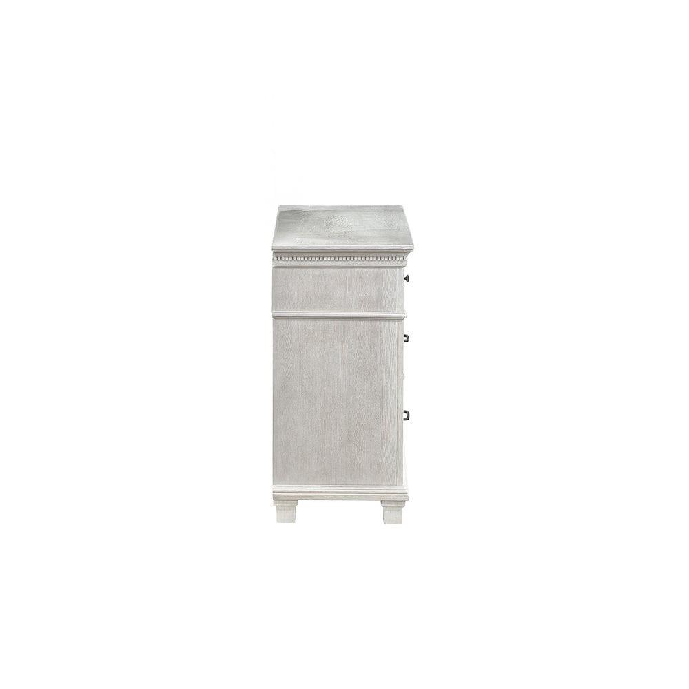 New Classic Furniture Silver Sands Wood 7-Drawer Dresser in Gray