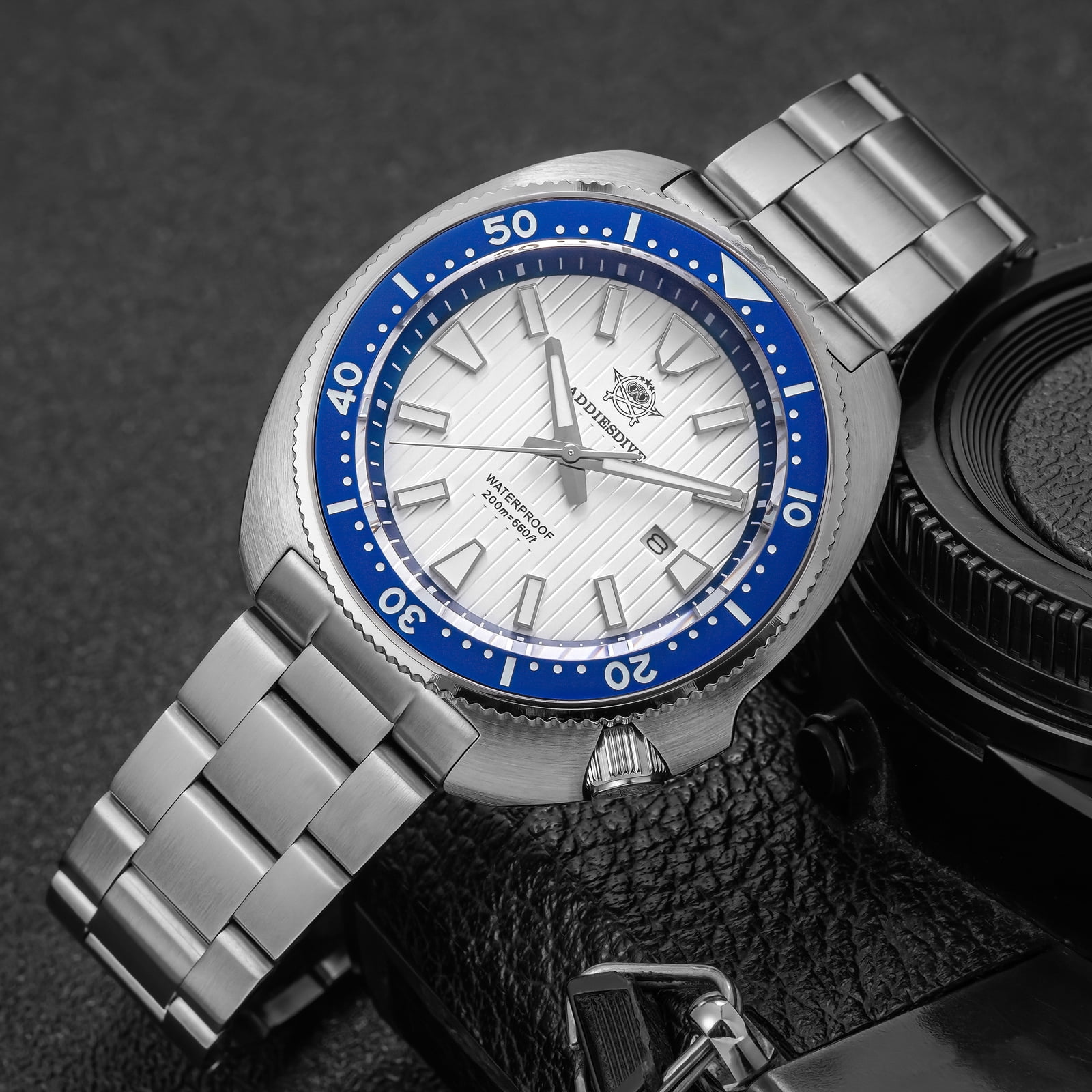 ADDIESDIVE Men’s Diver Watch 200M Waterproof, Japanese Movement Quartz Watch, Sapphire Crystal, Ceramic Bezel & Stainless Steel Watches for Men