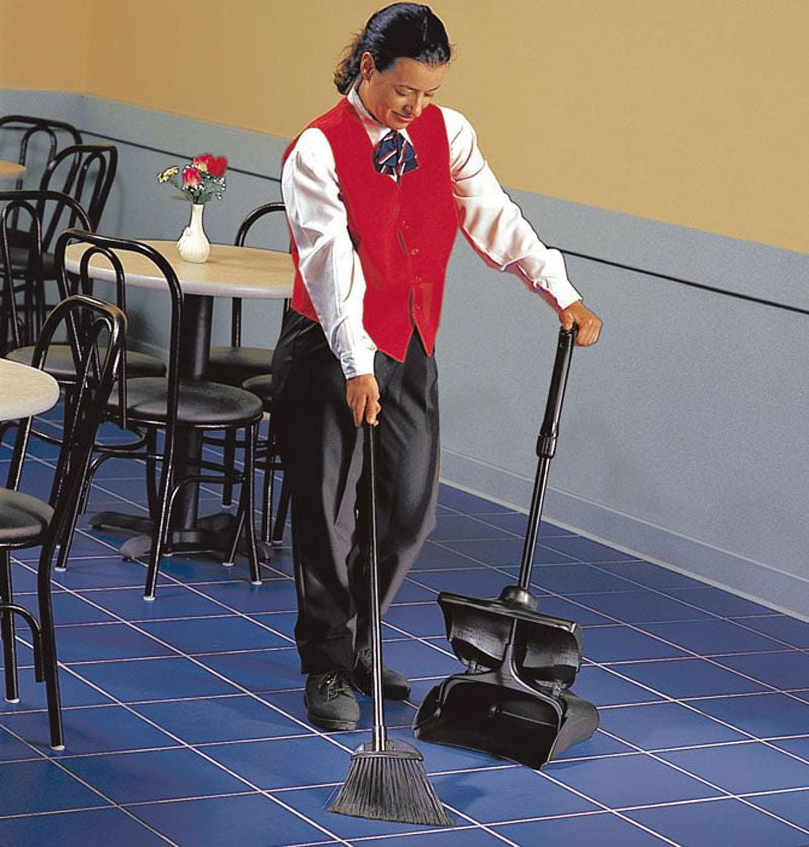 Rubbermaid Lobby Pro Upright Dustpan