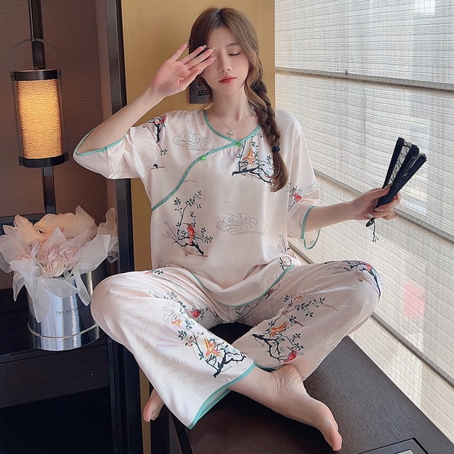 Pijama de seda helada de cuello redondo fino de verano para mujer, traje de pantalón de media manga con pintura de paisaje, ropa de casa que se puede usar al aire libre