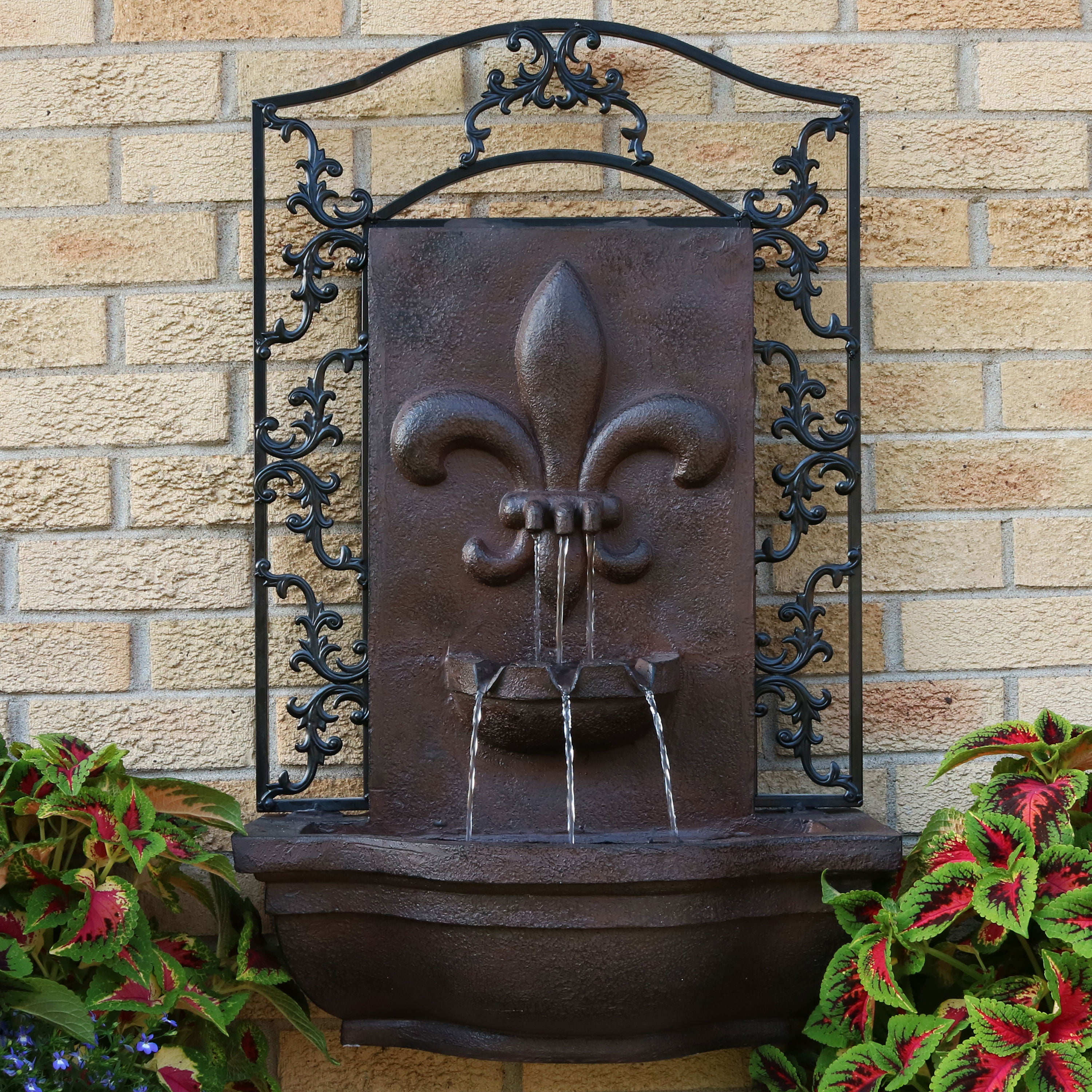 Featured image of post Wall Mounted Water Fountains The wall mounted fountains we carry are more than just mesmerizing and memorable pieces of art
