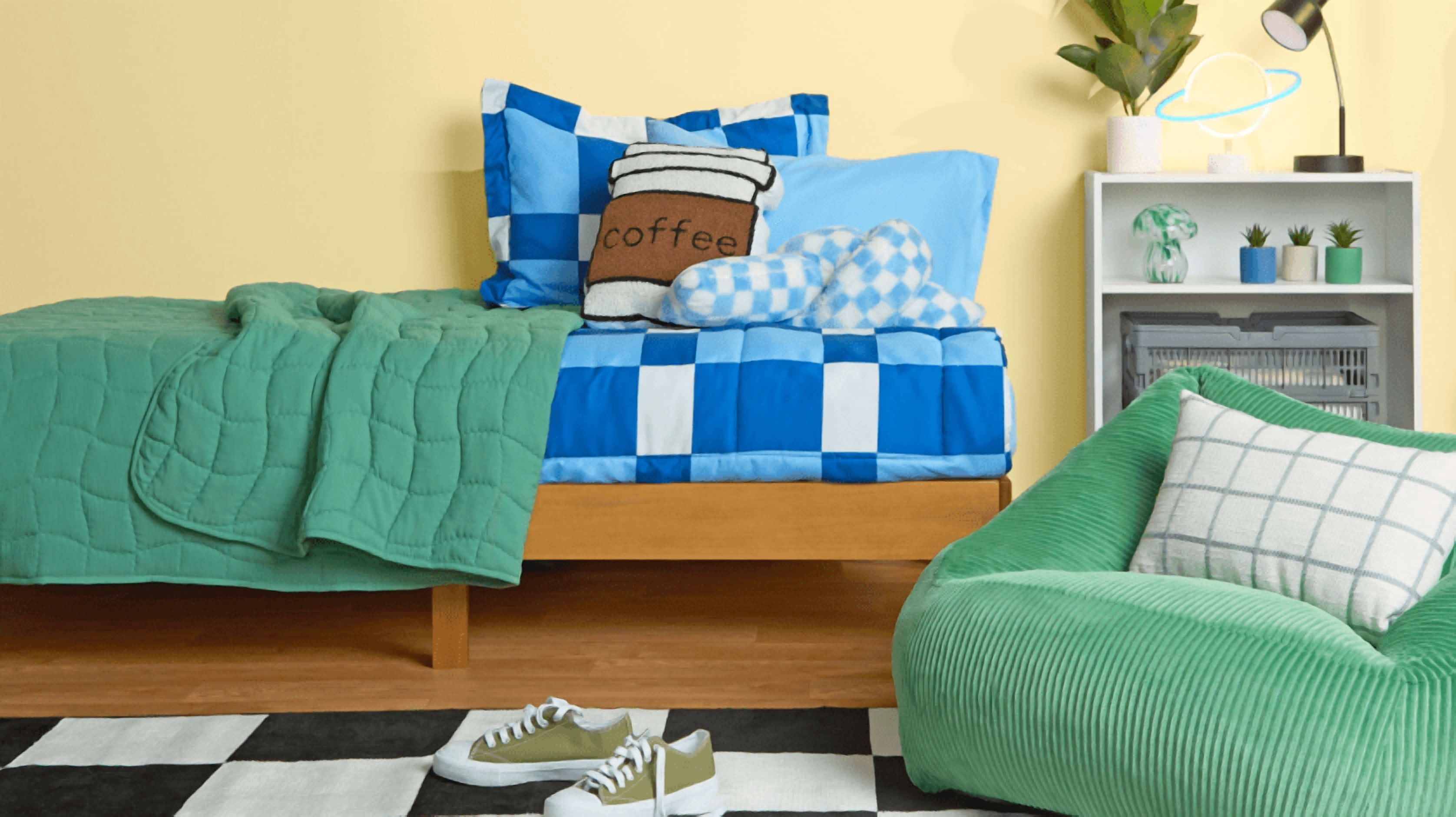 Mainstays by Becky G. & Alejandra Ribbed Plush Compressed Foam Chair, Green