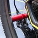 thumbnail image 4 of Soporte de lámpara de rueda de eje de liberación rápida de cubo de bicicleta LEBYCLE (liberación rápida roja S), 4 of 5