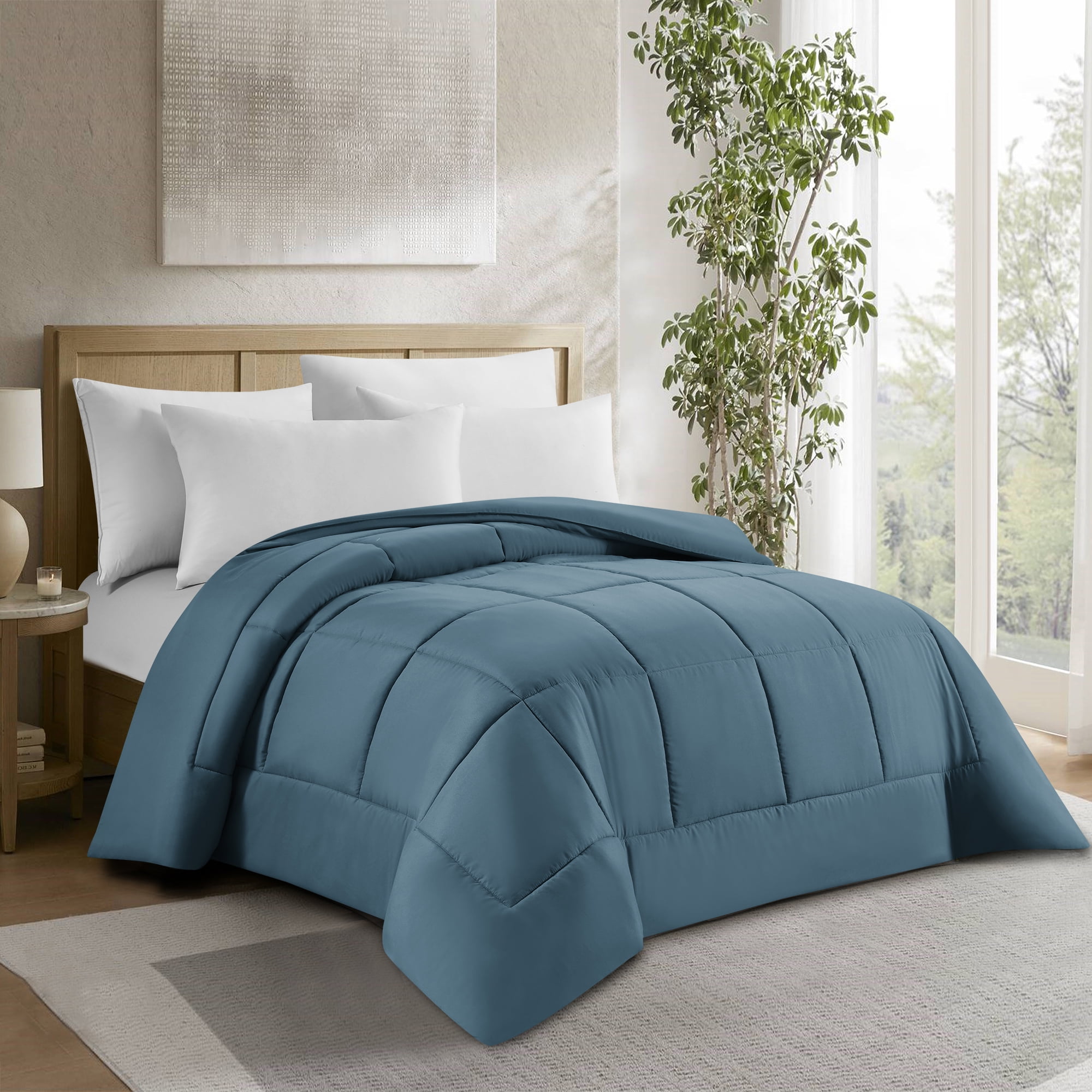 Swift Home High-Filled Down Alternative Comforter, Ultra Soft All Season Hypoallergenic Bedding, Twin, Blue