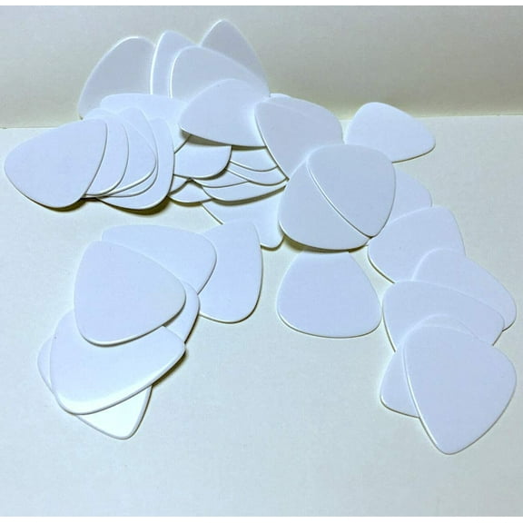 Plain White Guitar Picks (20 picks in a packet)