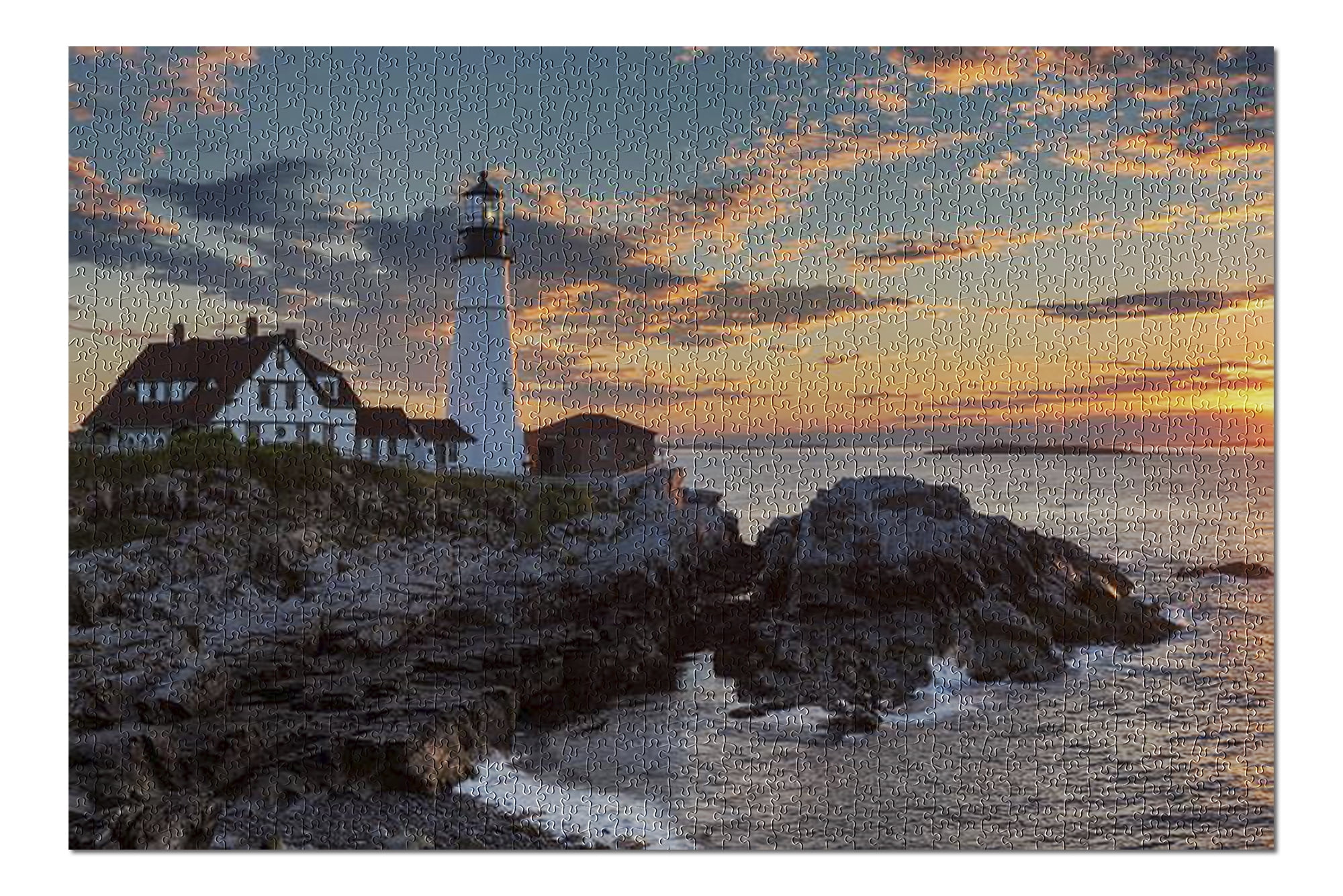 Portland Head Lighthouse in Cape Elizabeth, Maine at Sunrise 9017373