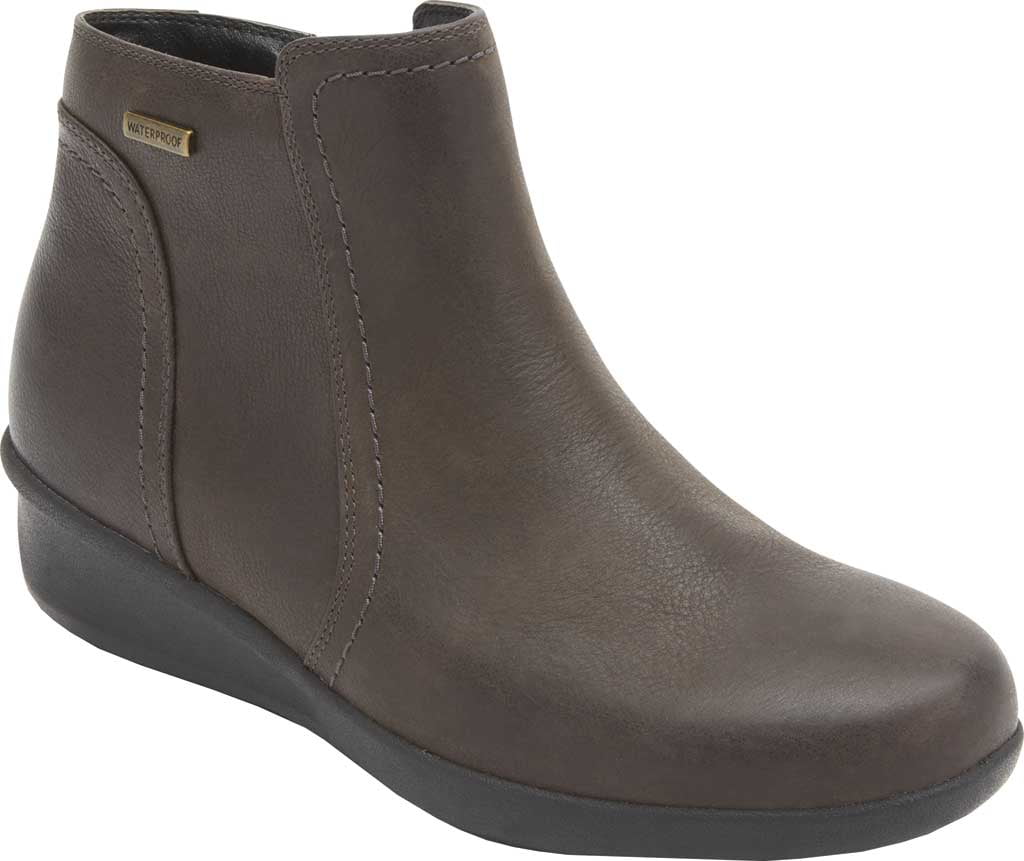 white puma womens trainers