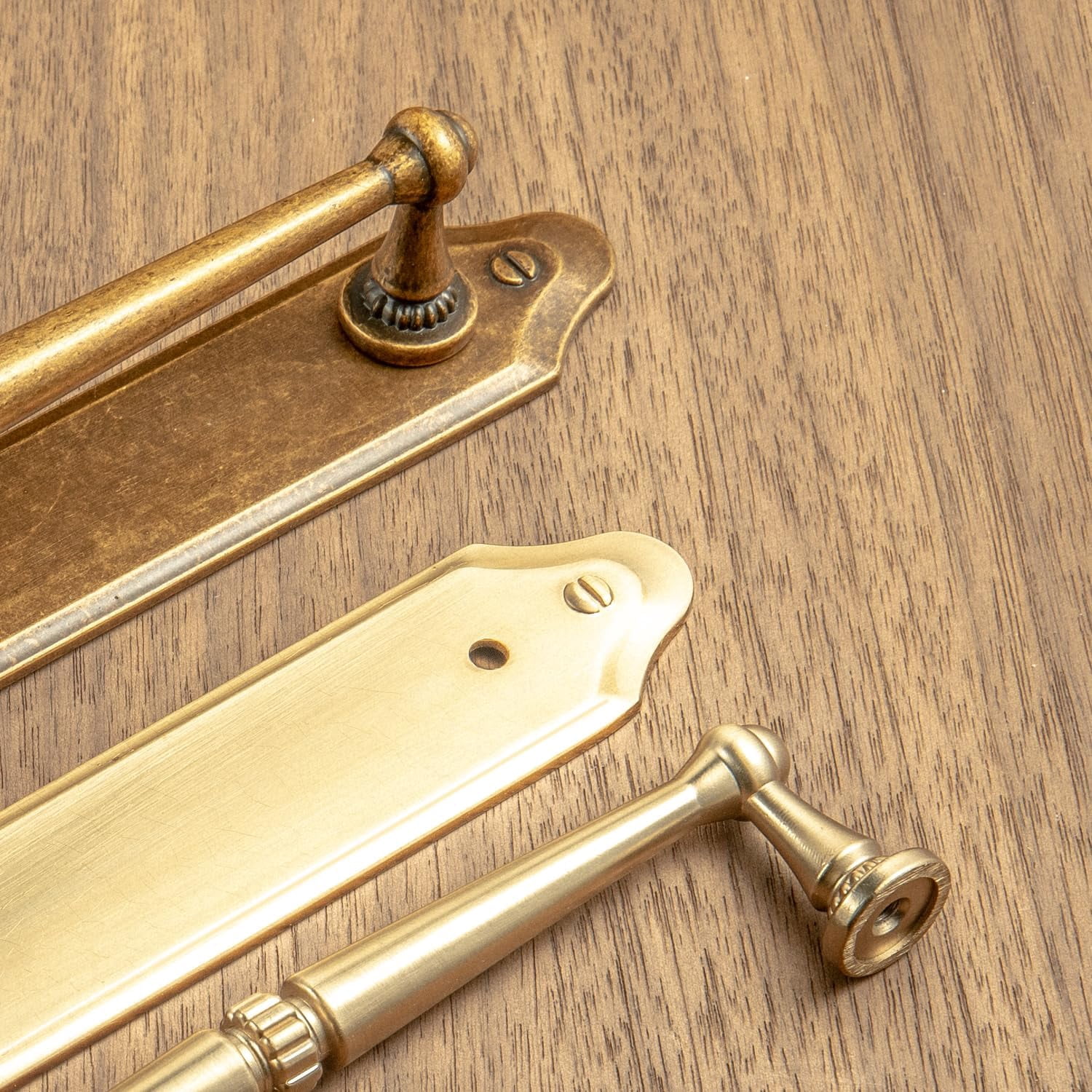5.04" c-c Antique Brass Cabinet Pulls with Back/Base Plate Zinc Alloy Kitchen Hardware - 2 Pack Vintage Brass Bar Cabinet Pulls Drawer Handles with Spacer