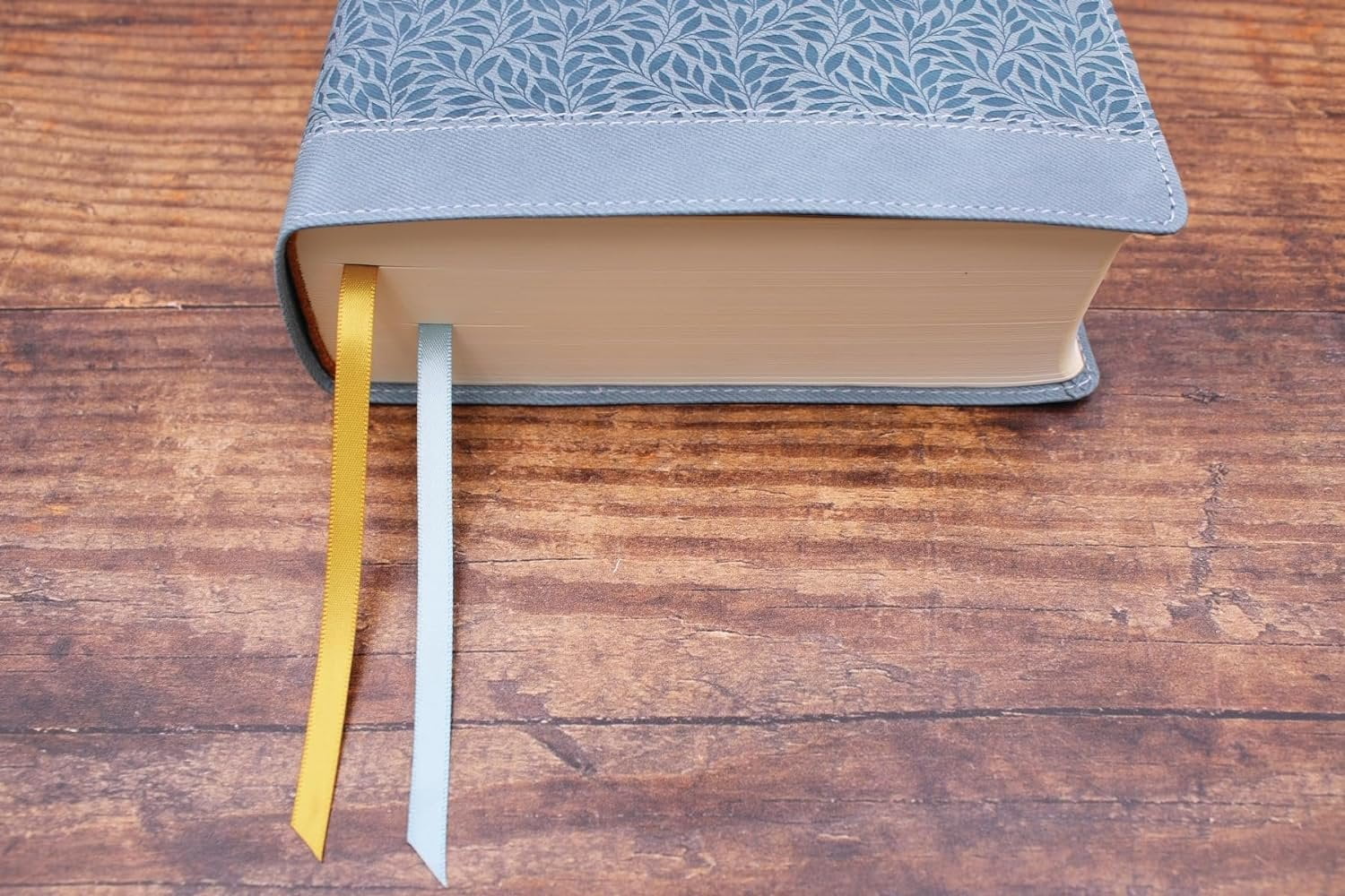 NIV Journal the Word Bible Niv, Journal the Word Bible (Perfect for Note-Taking), Large Print, Leathersoft, Teal, Red Letter, Comfort Print: Reflec, (Hardcover)